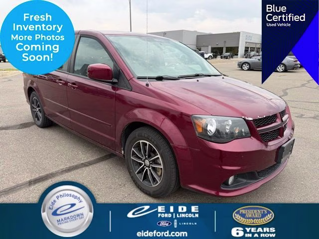 2017 Octane Red Pearlcoat Dodge Grand Caravan GT FWD Van