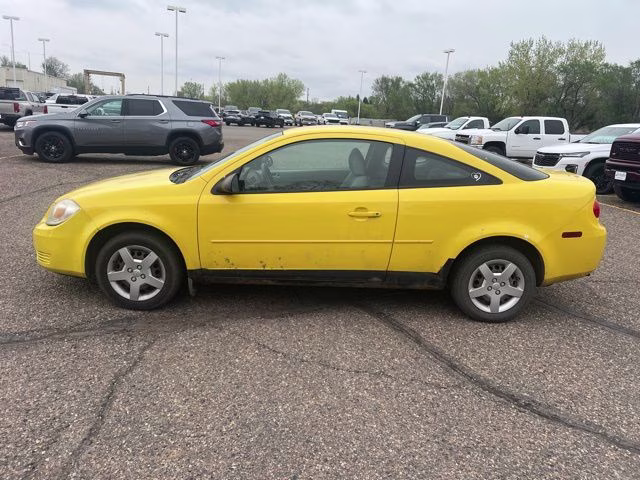 2005 Rally Yellow Chevrolet Cobalt Base FWD Coupe