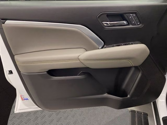 2026 Summit White Chevrolet Colorado ZR2 4X4 Truck