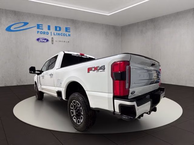 2024 Star White Metallic Tri-Coat Ford Super Duty F-350 SRW Platinum 4X4 Truck