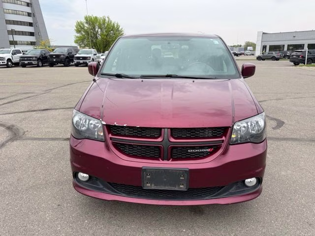 2017 Octane Red Pearlcoat Dodge Grand Caravan GT FWD Van
