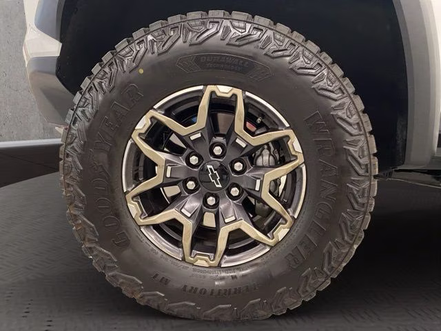 2026 Summit White Chevrolet Colorado ZR2 4X4 Truck