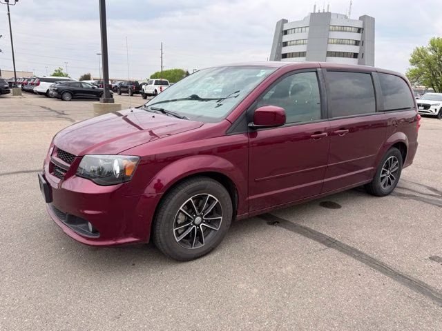 2017 Octane Red Pearlcoat Dodge Grand Caravan GT FWD Van