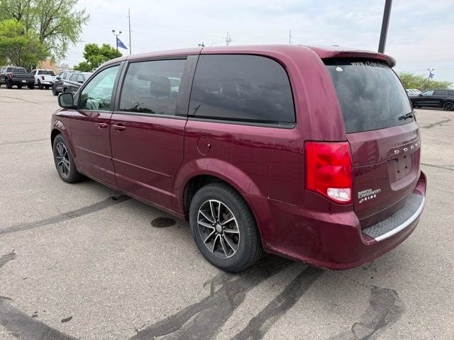 2017 Octane Red Pearlcoat Dodge Grand Caravan GT FWD Van