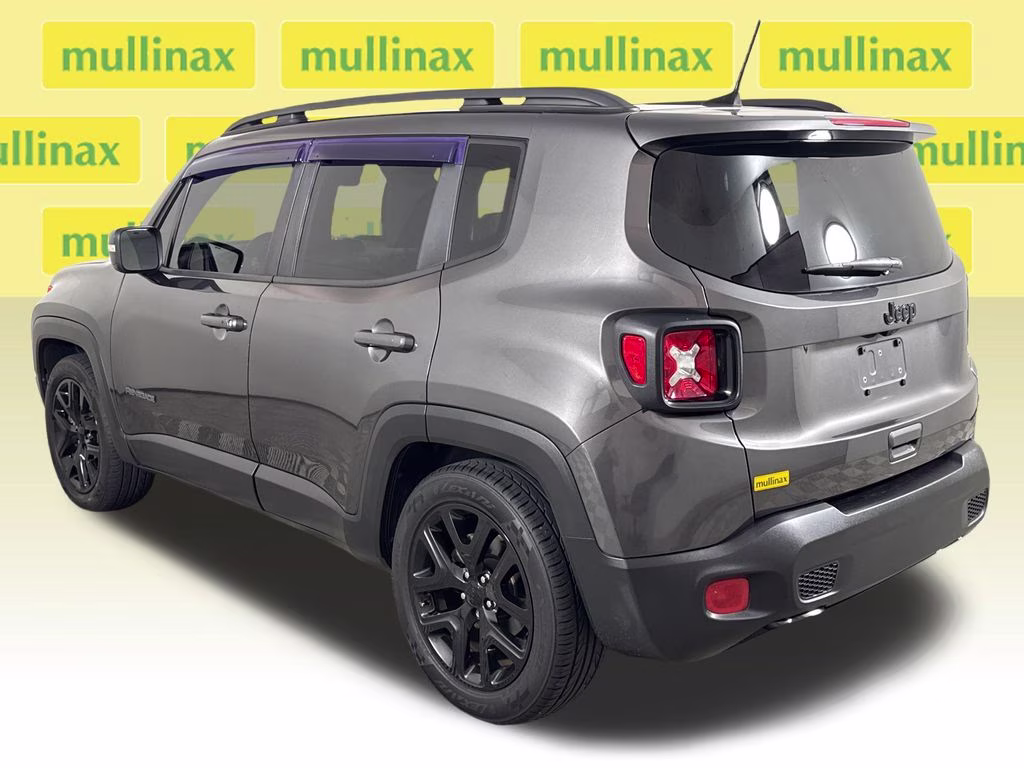 2018 Granite Crystal Metallic Clearcoat Jeep Renegade Latitude FWD SUV