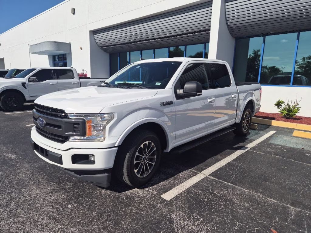 2019 Oxford White Ford F-150 XLT RWD Truck