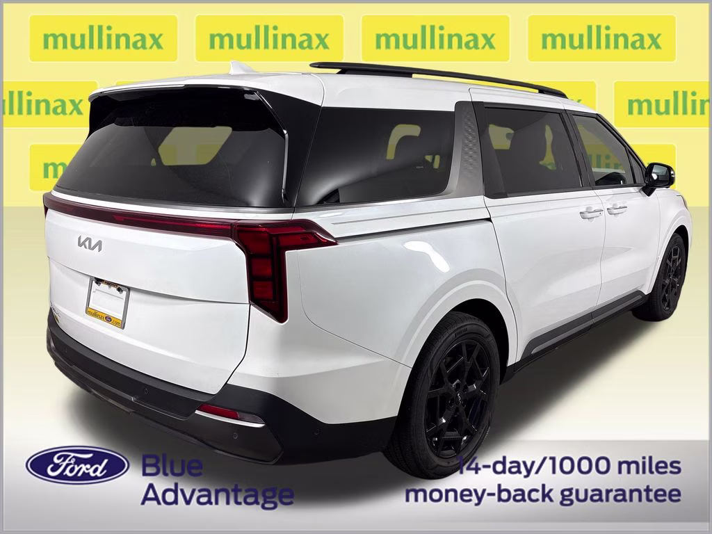 2025 Snow White Pearl Kia Carnival SX FWD Van