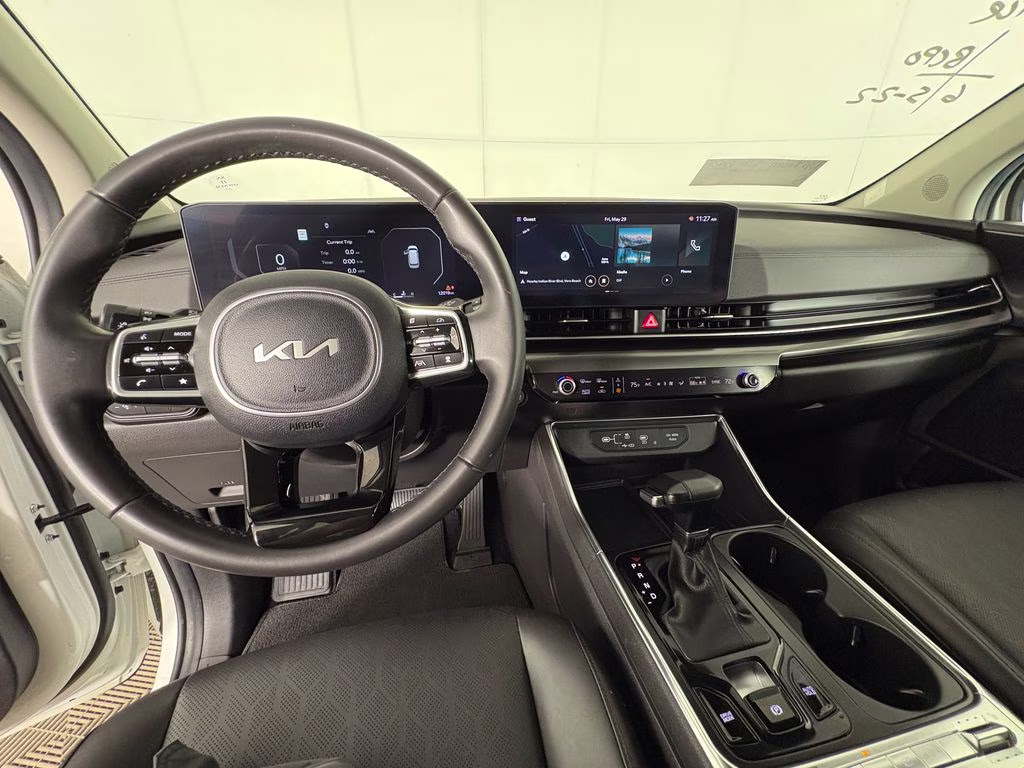 2025 Snow White Pearl Kia Carnival SX FWD Van