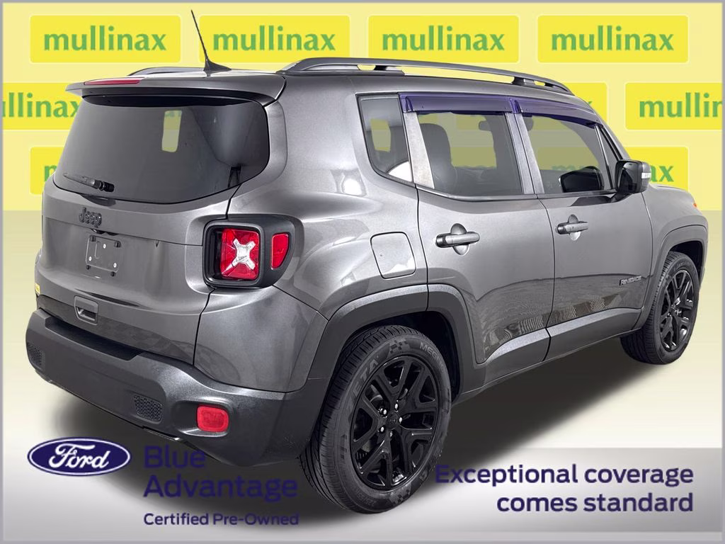 2018 Granite Crystal Metallic Clearcoat Jeep Renegade Latitude FWD SUV