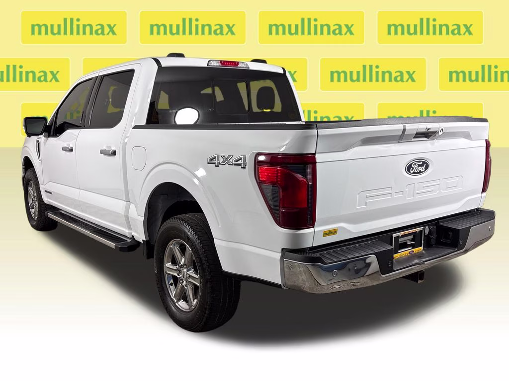 2024 Oxford White Ford F-150 XLT 4X4 Truck