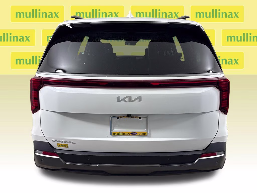 2025 Snow White Pearl Kia Carnival SX FWD Van