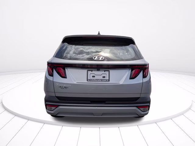 2025 Shimmering Silver Hyundai Tucson SE FWD SUV
