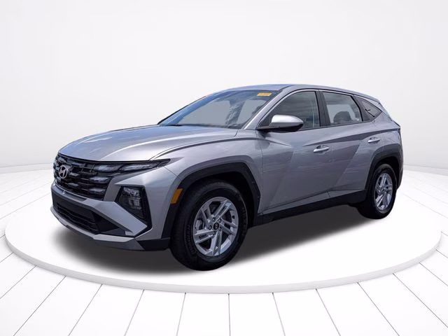 2025 Shimmering Silver Hyundai Tucson SE FWD SUV
