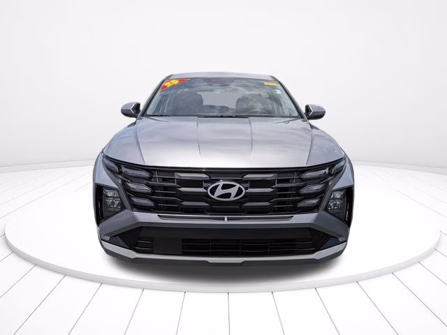 2025 Shimmering Silver Hyundai Tucson SE FWD SUV
