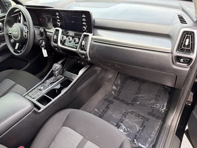 2022 Ebony Black Kia Sorento LX FWD SUV