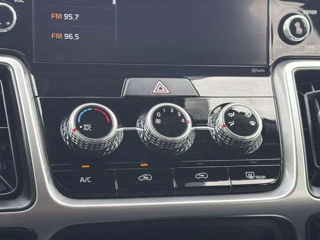 2022 Ebony Black Kia Sorento LX FWD SUV
