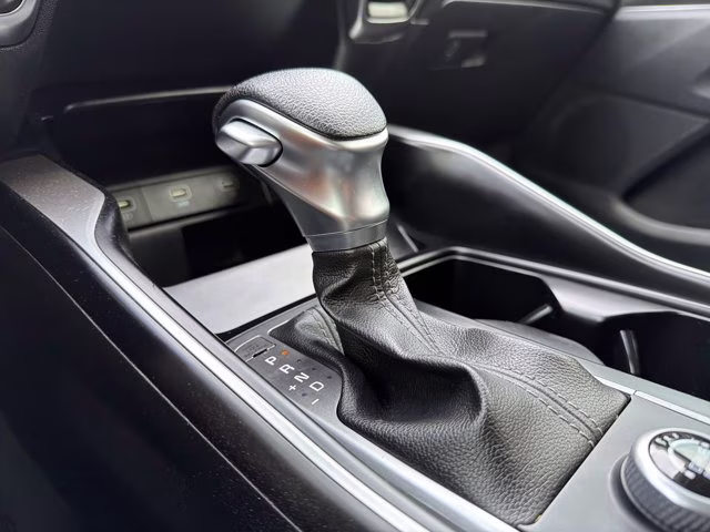 2022 Ebony Black Kia Sorento LX FWD SUV