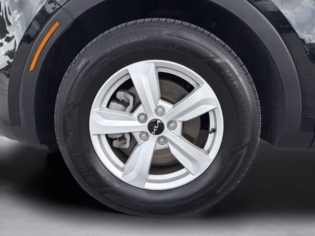 2022 Ebony Black Kia Sorento LX FWD SUV