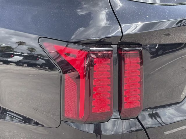 2022 Ebony Black Kia Sorento LX FWD SUV