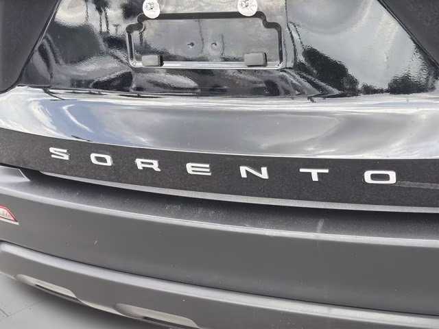 2022 Ebony Black Kia Sorento LX FWD SUV