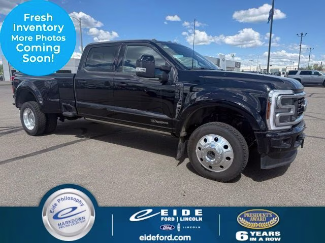 2026 Agate Black Metallic Ford Super Duty F-450 DRW Platinum 4X4 Truck
