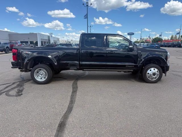 2026 Agate Black Metallic Ford Super Duty F-450 DRW Platinum 4X4 Truck