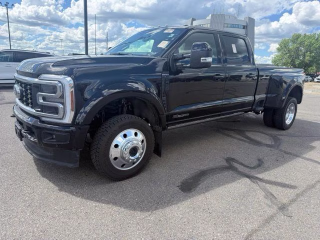 2026 Agate Black Metallic Ford Super Duty F-450 DRW Platinum 4X4 Truck