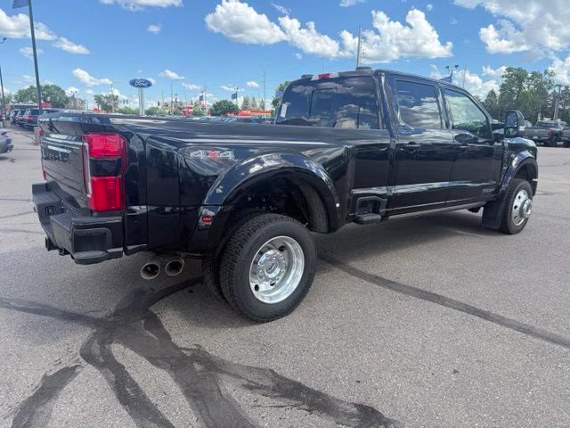 2026 Agate Black Metallic Ford Super Duty F-450 DRW Platinum 4X4 Truck