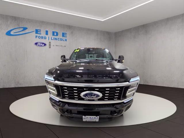 2026 Agate Black Metallic Ford Super Duty F-450 DRW Platinum 4X4 Truck