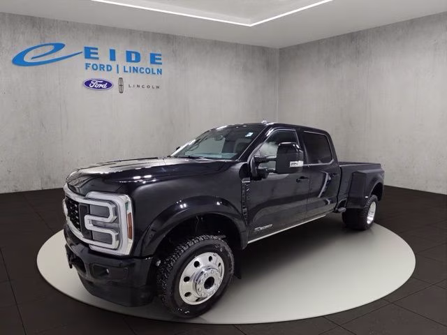 2026 Agate Black Metallic Ford Super Duty F-450 DRW Platinum 4X4 Truck