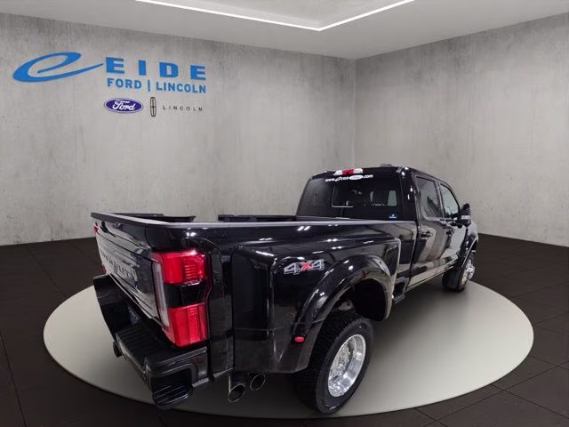 2026 Agate Black Metallic Ford Super Duty F-450 DRW Platinum 4X4 Truck