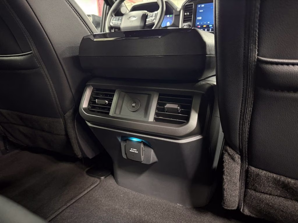 2025 Black Ford F-150 Lariat w/Black Appearance & Tow Haul Pkg 4X4 Truck