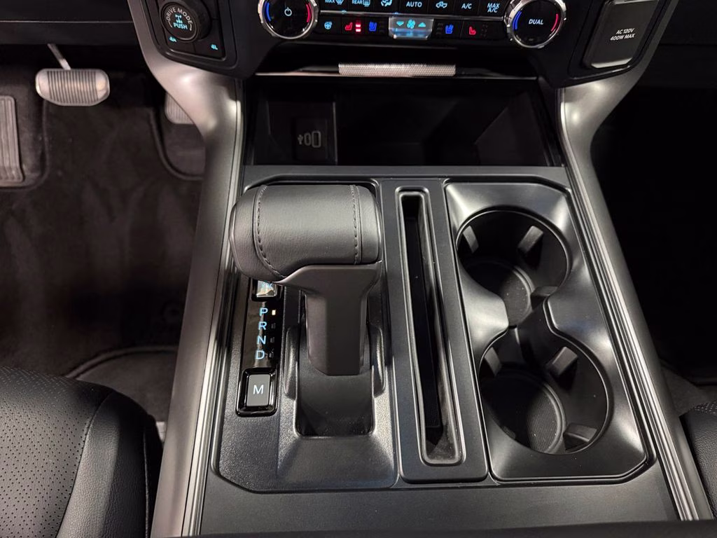 2025 Black Ford F-150 Lariat w/Black Appearance & Tow Haul Pkg 4X4 Truck