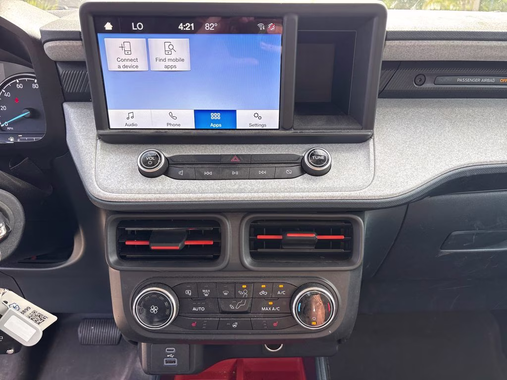 2023 Oxford White Ford Maverick XLT AWD Truck