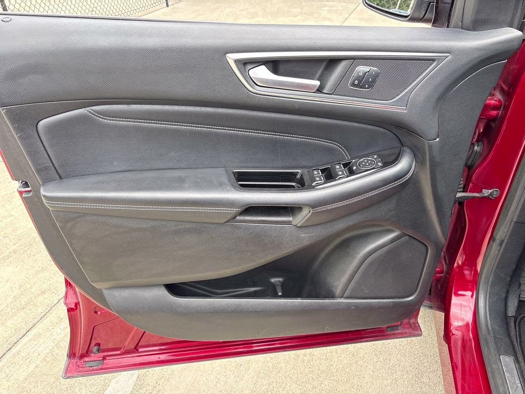 2017 Ruby Red Metallic Ford Edge Titanium FWD SUV