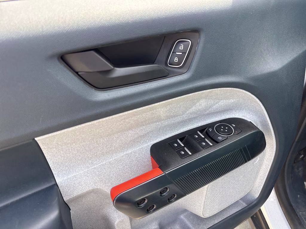 2023 Oxford White Ford Maverick XLT AWD Truck