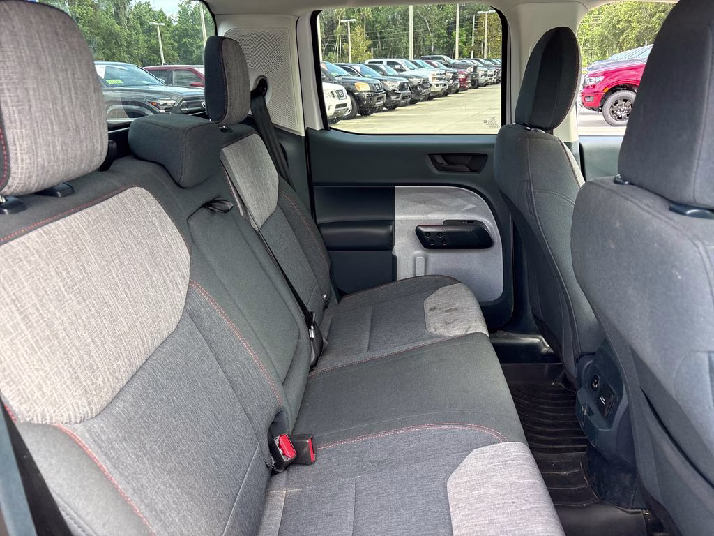 2023 Oxford White Ford Maverick XLT AWD Truck