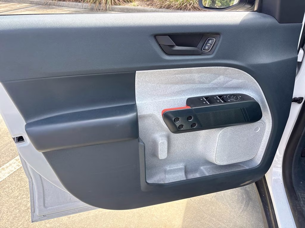 2023 Oxford White Ford Maverick XLT AWD Truck