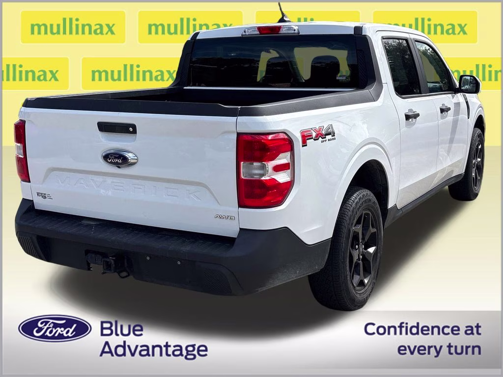2023 Oxford White Ford Maverick XLT AWD Truck