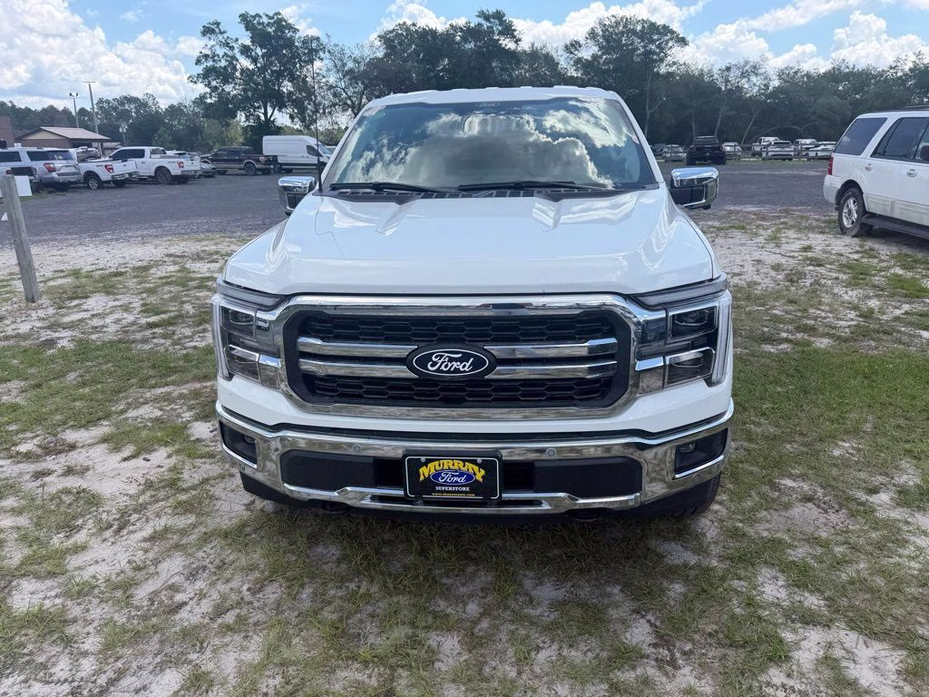2025 White Metallic Ford F-150 Lariat 4X4 Truck