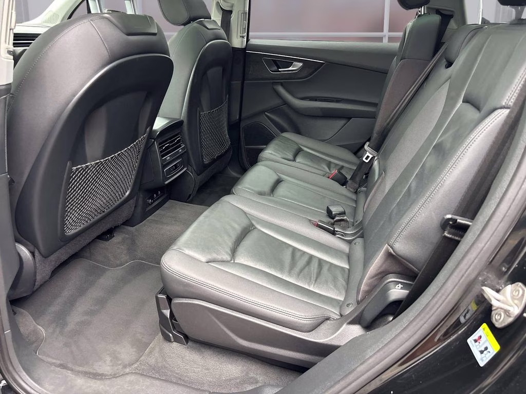 2022 Black Audi Q7 55 Premium Plus AWD SUV