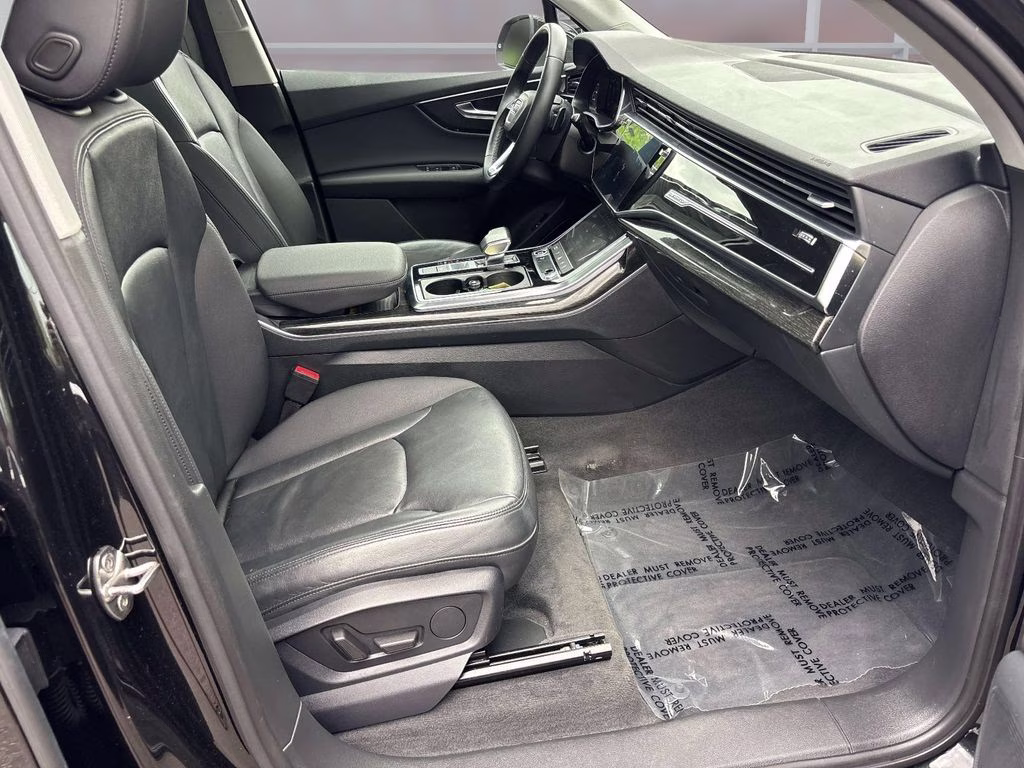 2022 Black Audi Q7 55 Premium Plus AWD SUV