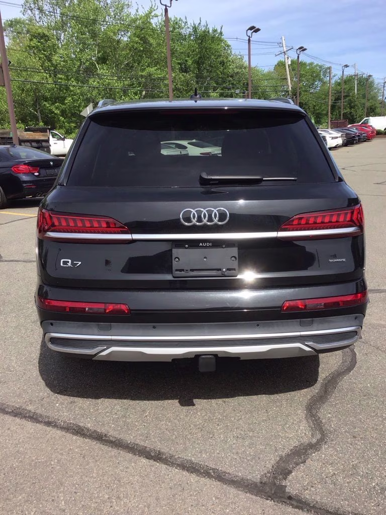 2022 Black Audi Q7 55 Premium Plus AWD SUV