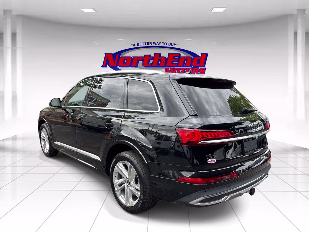 2022 Black Audi Q7 55 Premium Plus AWD SUV