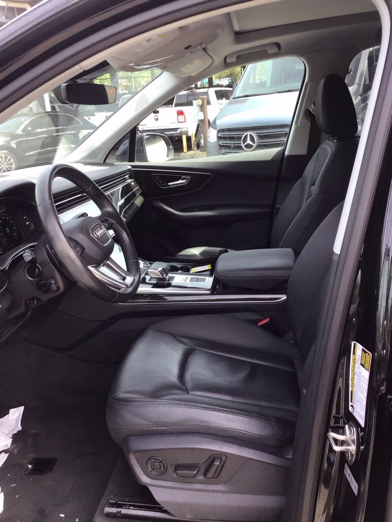 2022 Black Audi Q7 55 Premium Plus AWD SUV