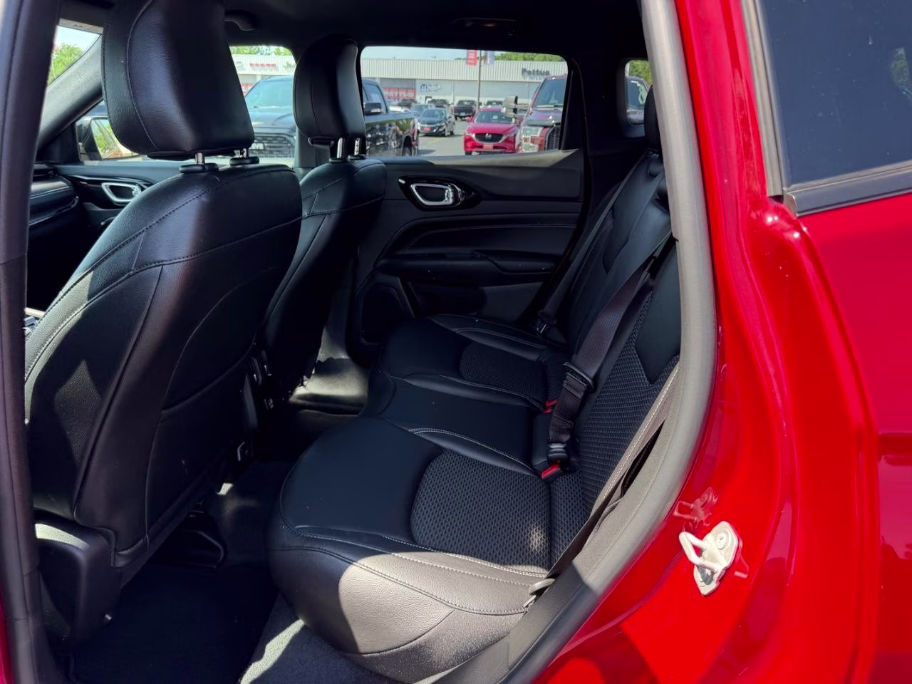 2024 Red Hot Pearlcoat Jeep Compass Latitude 4X4 SUV
