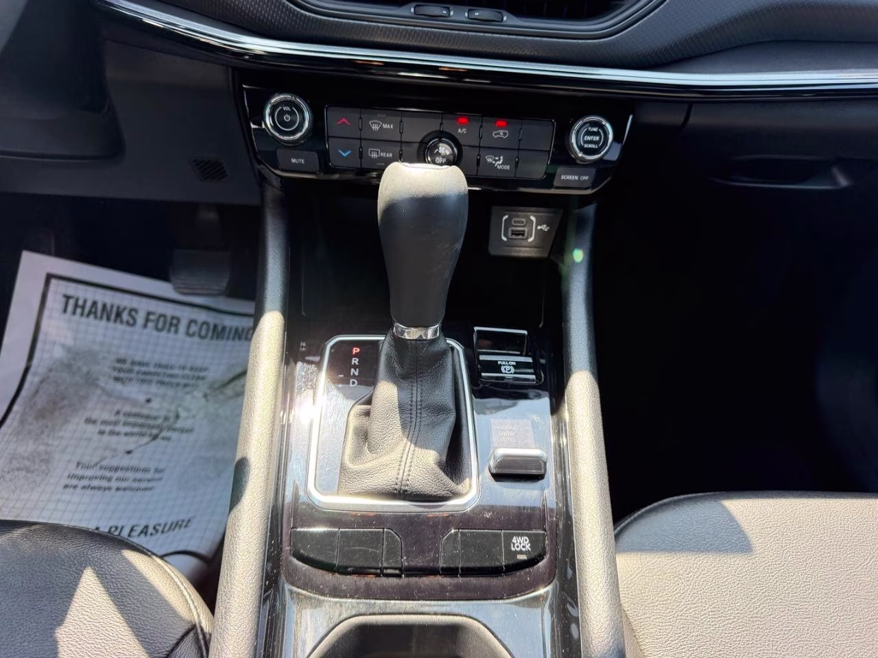 2024 Red Hot Pearlcoat Jeep Compass Latitude 4X4 SUV
