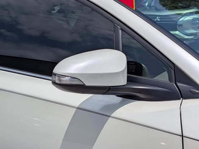 2021 Blizzard Pearl Toyota C-HR Limited FWD SUV