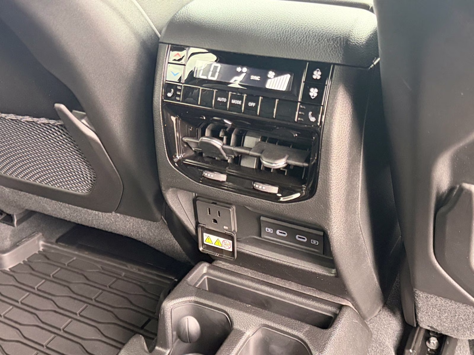 2026 Silver Zynith Jeep Grand Cherokee L Limited 4X4 SUV