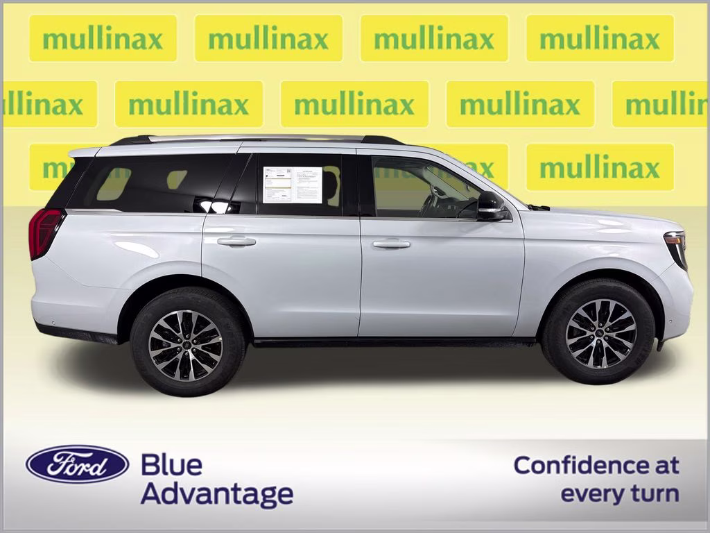 2025 Silver Metallic Ford Expedition Platinum 4X4 SUV